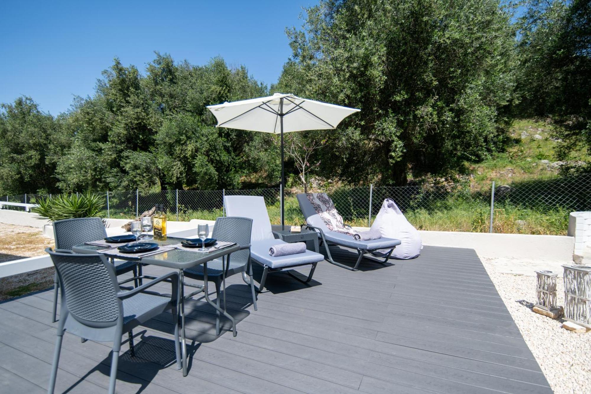 Armoniahousesuites Peritheia Exterior photo